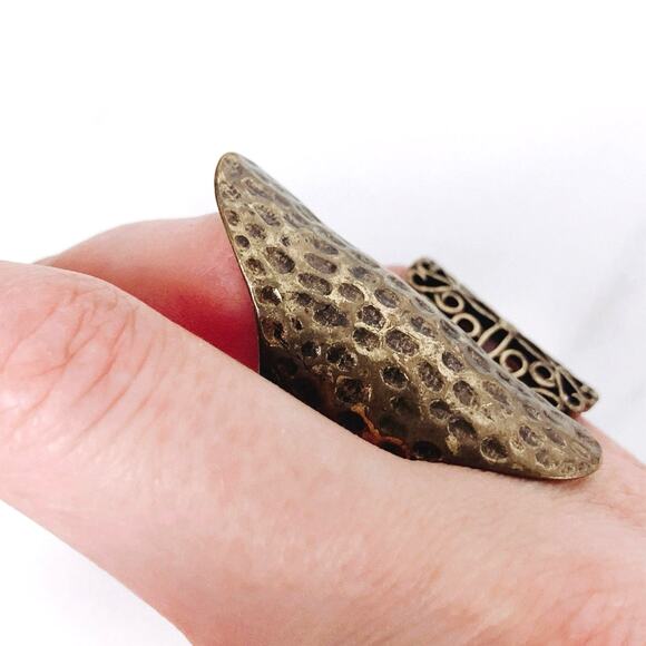 VTG Lot of 2 Rings Brass Filigree and Hammered Statement Set Adjustable Bold Y2K - Picture 4 of 11
